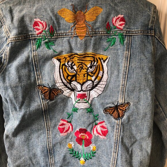 Vintage Forever 21 Embroidered Denim Jacket Flowers Tiger Small - Picture 5 of 7